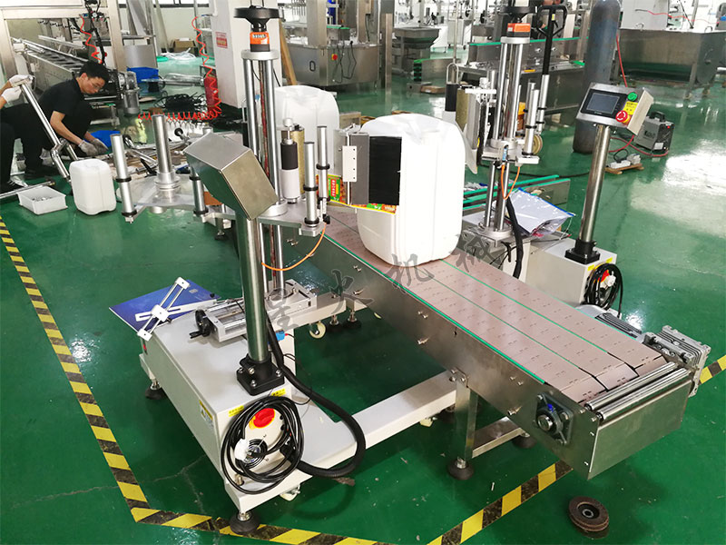 大桶稱重灌裝機細節展示